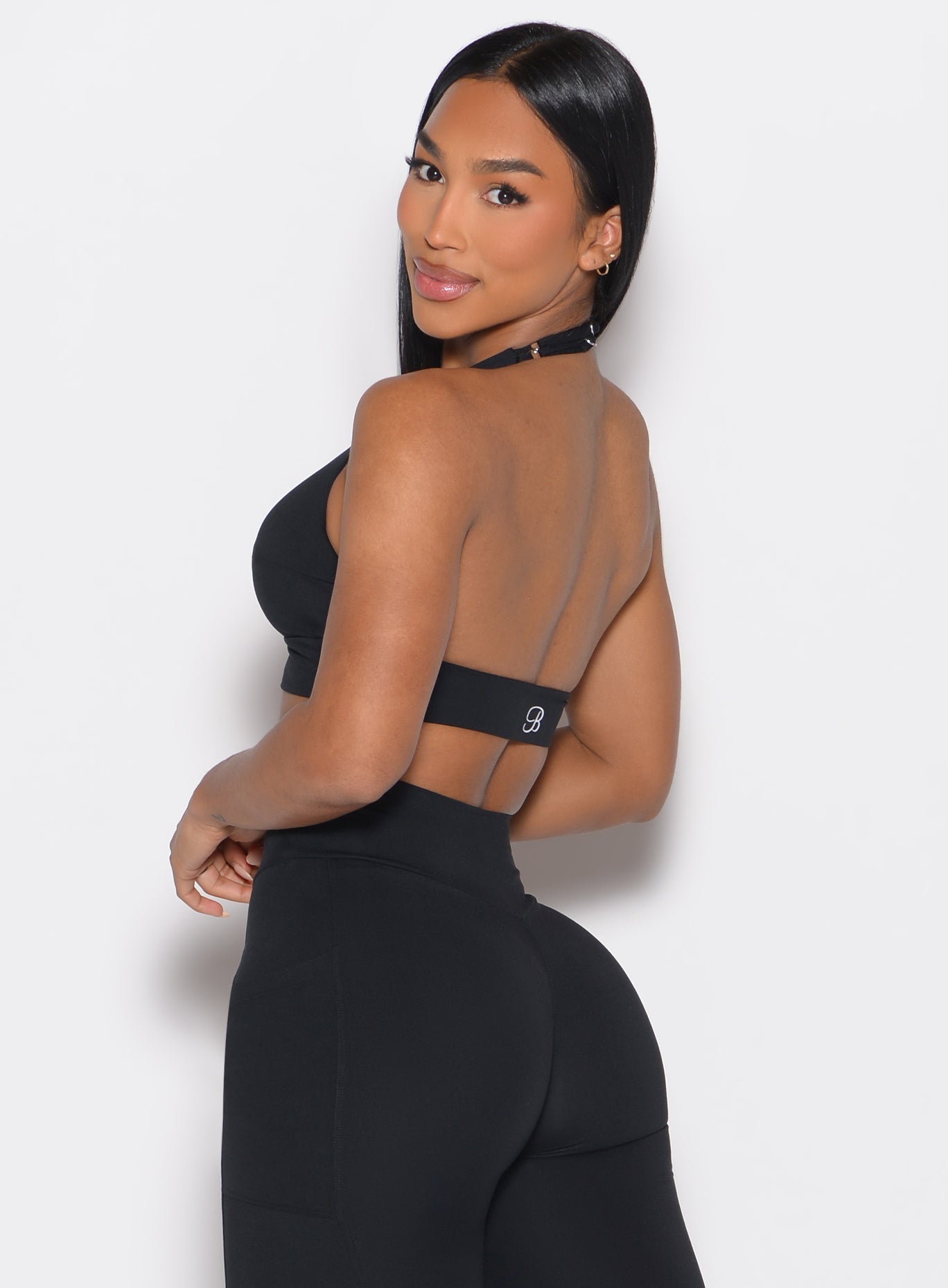 Sujetador con nudo y espalda descubierta