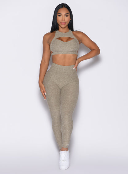 Leggings V que realzan el glúteo