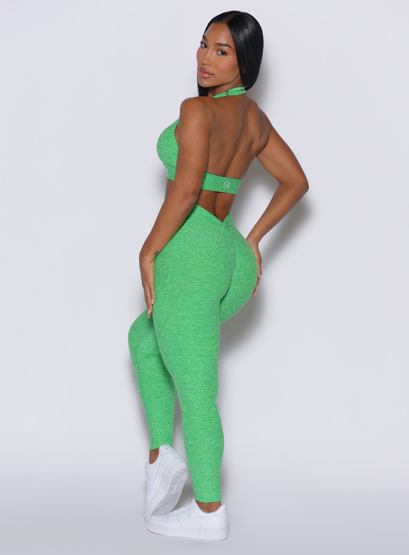 Leggings con abertura en V en la espalda