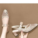 Sandália BelleLace™ com Detalhes em Renda + Salto Médio / O Calçado que é um Deslumbre em todos os sentidos!