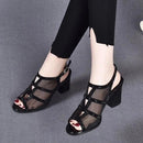 Sandália Évora™ em Couro Sustentável com Salto Alto Bloco / Altura e Requinte com a Transparência Sedutora da Renda!