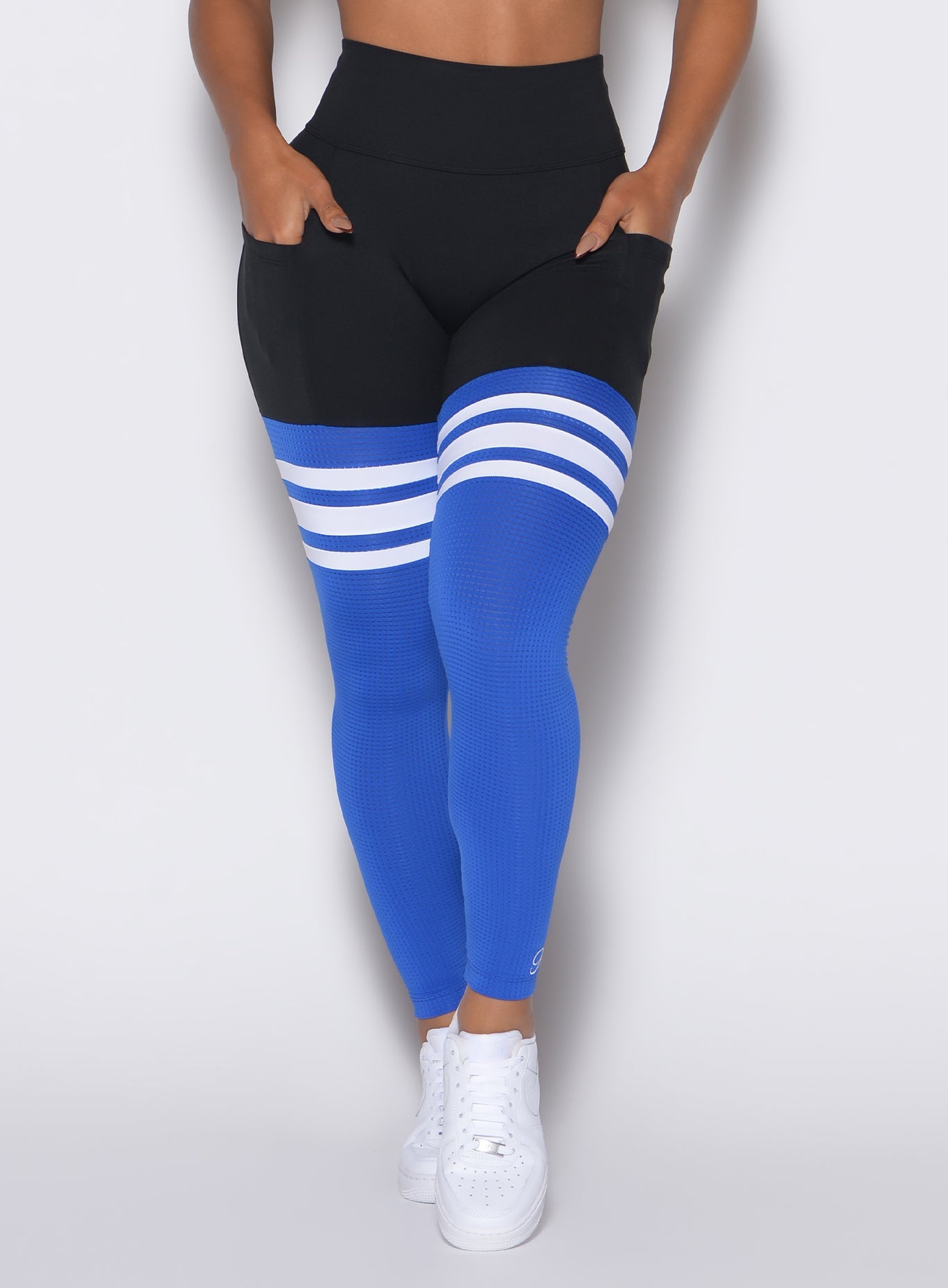 Medias altas tipo “scrunch” para muslo