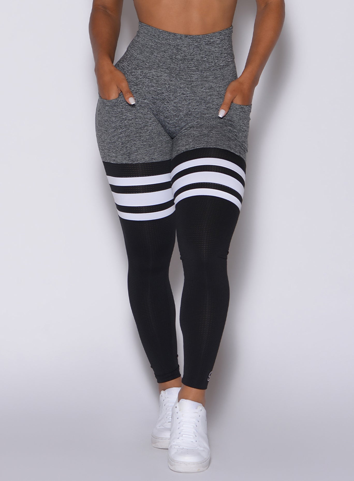 Medias altas tipo “Scrunch” para muslos